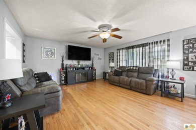The square footage tells the story. With approximately 3,000 - photo 3