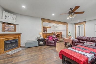Beautifully renovated 1979 home on a versatile property - photo 5