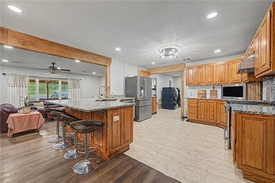Beautifully renovated 1979 home on a versatile property - photo 10