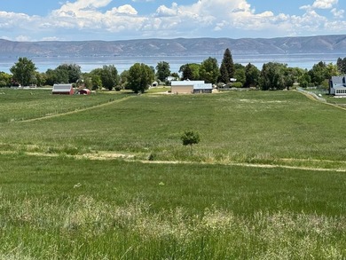 12.4 ACRES Bear LAKE & MOUNTAIN VIEWS. Remodeled Country Home - photo 2
