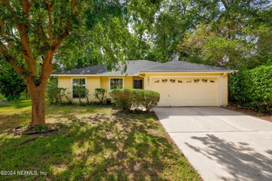 Lake Home For Sale in Jacksonville, Florida