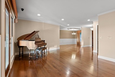 Welcome to 4919 Bal Harbor Circle! Perfectly positioned on the - photo 12