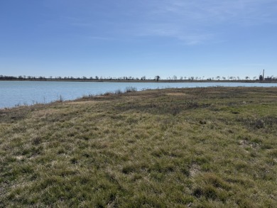 300+ feet of shoreline on Lake Halbert/Magnolia! - photo 25