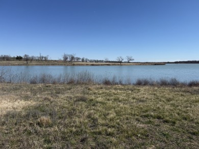 300+ feet of shoreline on Lake Halbert/Magnolia! - photo 24