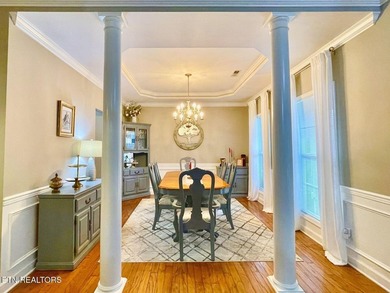 Welcome to 12632 Distant View Lane! A charming home tucked away - photo 4