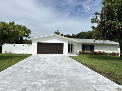 Completely renovated 4-bedroom, 2-bath home with a stunning - photo 1