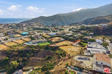 3442 Cloudcroft Dr, Malibu is uniquely positioned on a 15,278 - photo 8