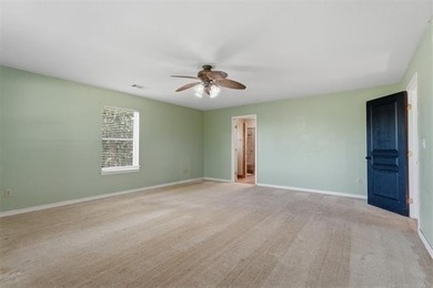 Welcome to your private retreat in the sought-after Mountain - photo 12