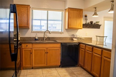 Back on the Market! Spacious 4-Bedroom Townhome in Lakeland, FL - photo 13