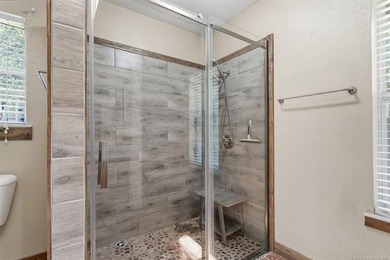 Welcome to your private retreat in the sought-after Mountain - photo 14