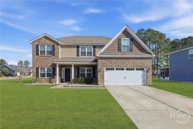 Welcome to this beautifully maintained 5-bedroom, 3-bath - photo 1