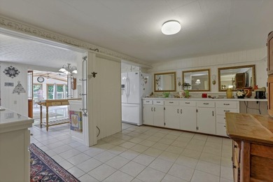 Welcome to the heart of the Hocking Hills--where privacy, views - photo 33