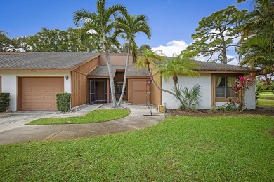(private lake, pond, coastal) Home For Sale in Palm Beach Gardens Florida