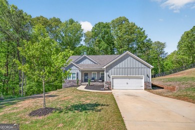 Situated on a sprawling 3.08-acre lot within the Jasper County - photo 13