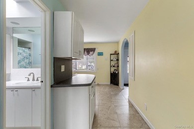 Welcome to 1032 Thompson Dr - a meticulously maintained - photo 13