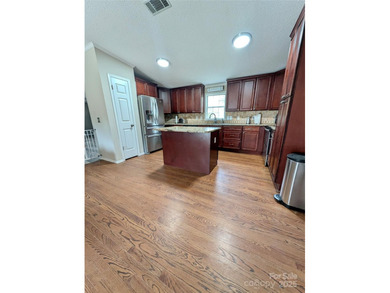 Looking for a little extra space? This inviting 3BR/2BA home in - photo 15