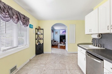 Welcome to 1032 Thompson Dr - a meticulously maintained - photo 16