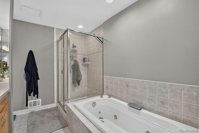 Spacious Fenton home with Hartland Schools set on 2.83 rolling - photo 18