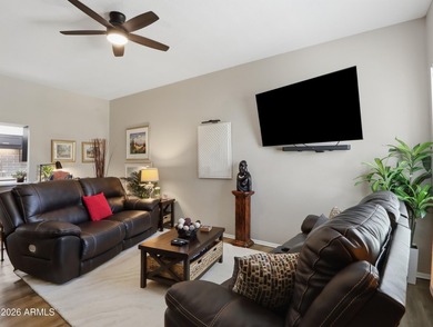 Completely remodeled and move-in ready, this beautiful 1-bedroom - photo 2