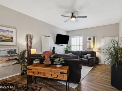 Completely remodeled and move-in ready, this beautiful 1-bedroom - photo 3