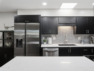 Completely remodeled and move-in ready, this beautiful 1-bedroom - photo 9