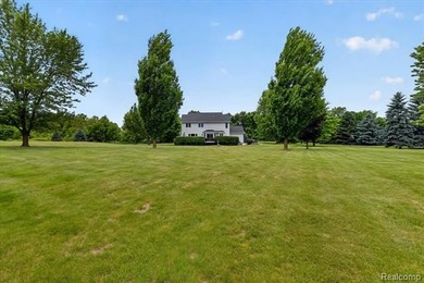 Spacious Fenton home with Hartland Schools set on 2.83 rolling - photo 38