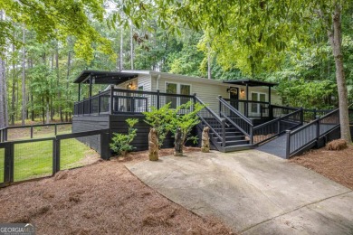 Lake Home For Sale in Eatonton, Georgia