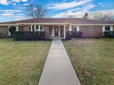 Lake Grapevine Home For Sale in Trophy Club Texas