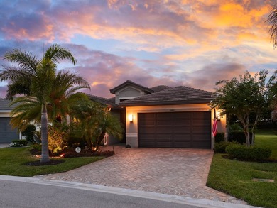 This beautifully appointed Atlantica model in Valencia Cay - photo 2