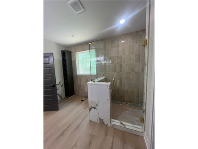 Luxury modern single-level living just steps from Flo Ride Bike - photo 5