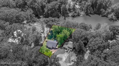 Welcome to lakefront living at its finest! This beautiful - photo 4