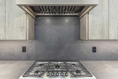LOCK AND LEAVE CUSTOM HOME IN THE VILLA SECTION OF TUSCAN - photo 12