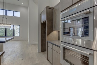 LOCK AND LEAVE CUSTOM HOME IN THE VILLA SECTION OF TUSCAN - photo 15