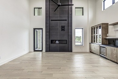 LOCK AND LEAVE CUSTOM HOME IN THE VILLA SECTION OF TUSCAN - photo 19