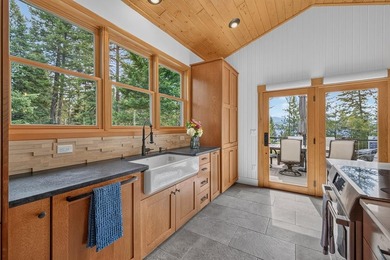 Opportunities to own a coveted second-tier lake home like this - photo 21