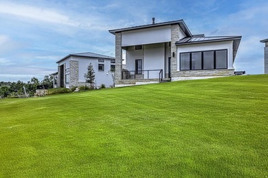 LOCK AND LEAVE CUSTOM HOME IN THE VILLA SECTION OF TUSCAN - photo 30