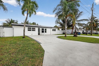 Beautiful and bright ranch home with newer roof replaced in 2025 - photo 3