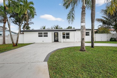 Beautiful and bright ranch home with newer roof replaced in 2025 - photo 4