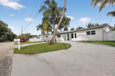 Beautiful and bright ranch home with newer roof replaced in 2025 - photo 5