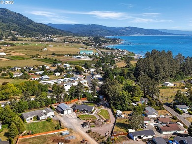 Welcome to your coastal retreat, a custom energy-efficient home - photo 9