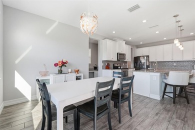 Under contract-accepting backup offers. Welcome to this - photo 11