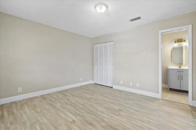 Welcome to this beautifully fully new renovated 2-bedroom - photo 26
