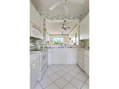 Situated on the top (4th) floor this 2-bed 2-bath residence - photo 8