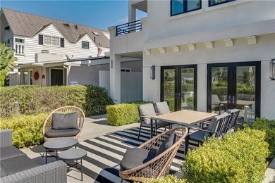 Positioned perfectly, In the coveted Flower Streets of Corona - photo 4