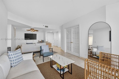 HIGH FLOOR 2 BED /2 BATH UNIT WITH TILE FLOORS THROUGHOUT - photo 5