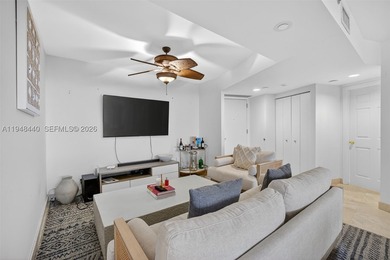 HIGH FLOOR 2 BED /2 BATH UNIT WITH TILE FLOORS THROUGHOUT - photo 8