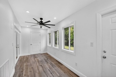 Discover easy Florida living in this beautifully updated 2BR/2BA - photo 22