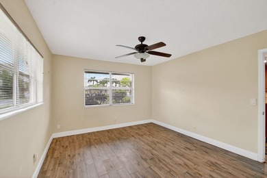 Discover easy Florida living in this beautifully updated 2BR/2BA - photo 25