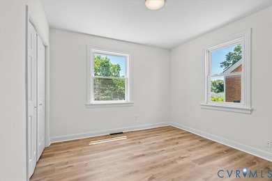 Nestled in the heart of Chimborazo Park, this stunning all-brick - photo 28