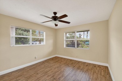 Discover easy Florida living in this beautifully updated 2BR/2BA - photo 30